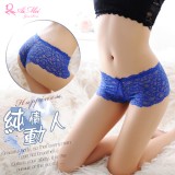 《AIMEI GIAREN》純情動人！緹花蕾絲透膚美型平角內褲﹝寶藍﹞