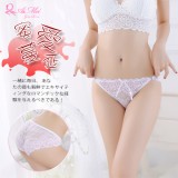 《AIMEI GIAREN》蜜愛蔓延！雙色花漾蕾絲環扣三角褲﹝白﹞