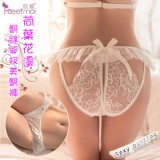 《FEE ET MOI》荷葉花邊臀縫開衩設計美臀低腰褲﹝白﹞
